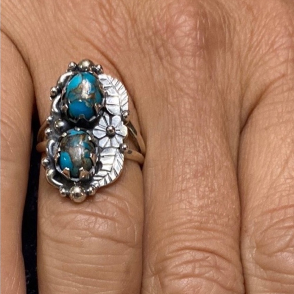 Native American Arizona copper blue turquoise peyote flower ring.